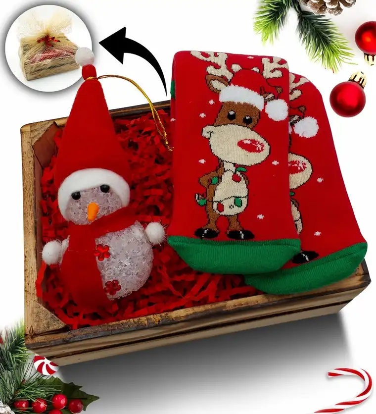 Mini Kasa İçerisinde Kardan Adam & Yılbaşı Çorabı Hediye Seti - Karabük çiçek siparişi