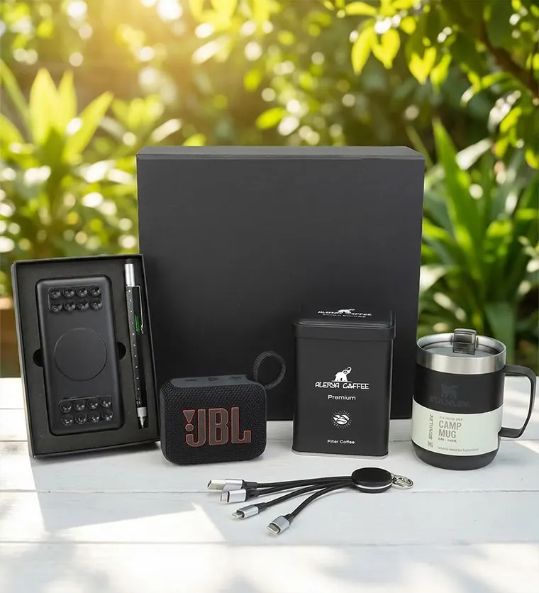 JBL Stanley Kamp Kupası Powerbank Çoklu Şarj Kablosu Mimar-Mühendis Kalemi Alerya Filtre Kahve Hediye Seti - Bitlis çiçek siparişi
