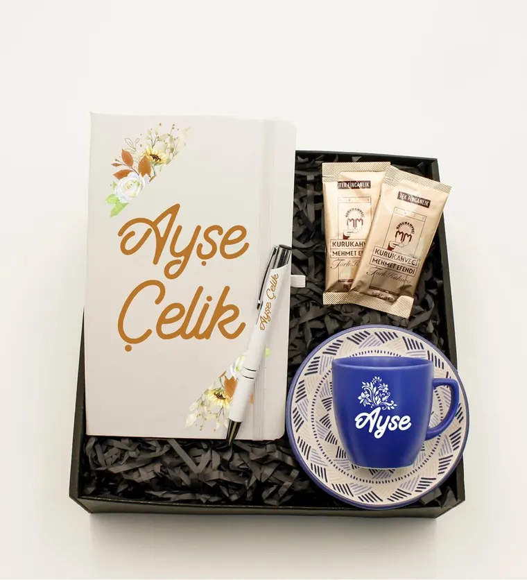 Kişiye Özel Beyaz Defter & Kişiye Özel Desenli Mavi Fincan & Kişiye Özel Beyaz Roller Kalem & Mehmet Efendi Türk Kahvesi Hediye Seti - Artvin çiçek siparişi
