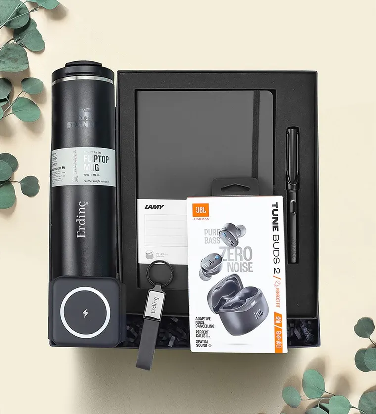 Stanley Termos Lamy Defter Kalem Set Jbl Kulaklık Anahtarlık Şarj Standı Hediye Seti - Bitlis çiçek siparişi